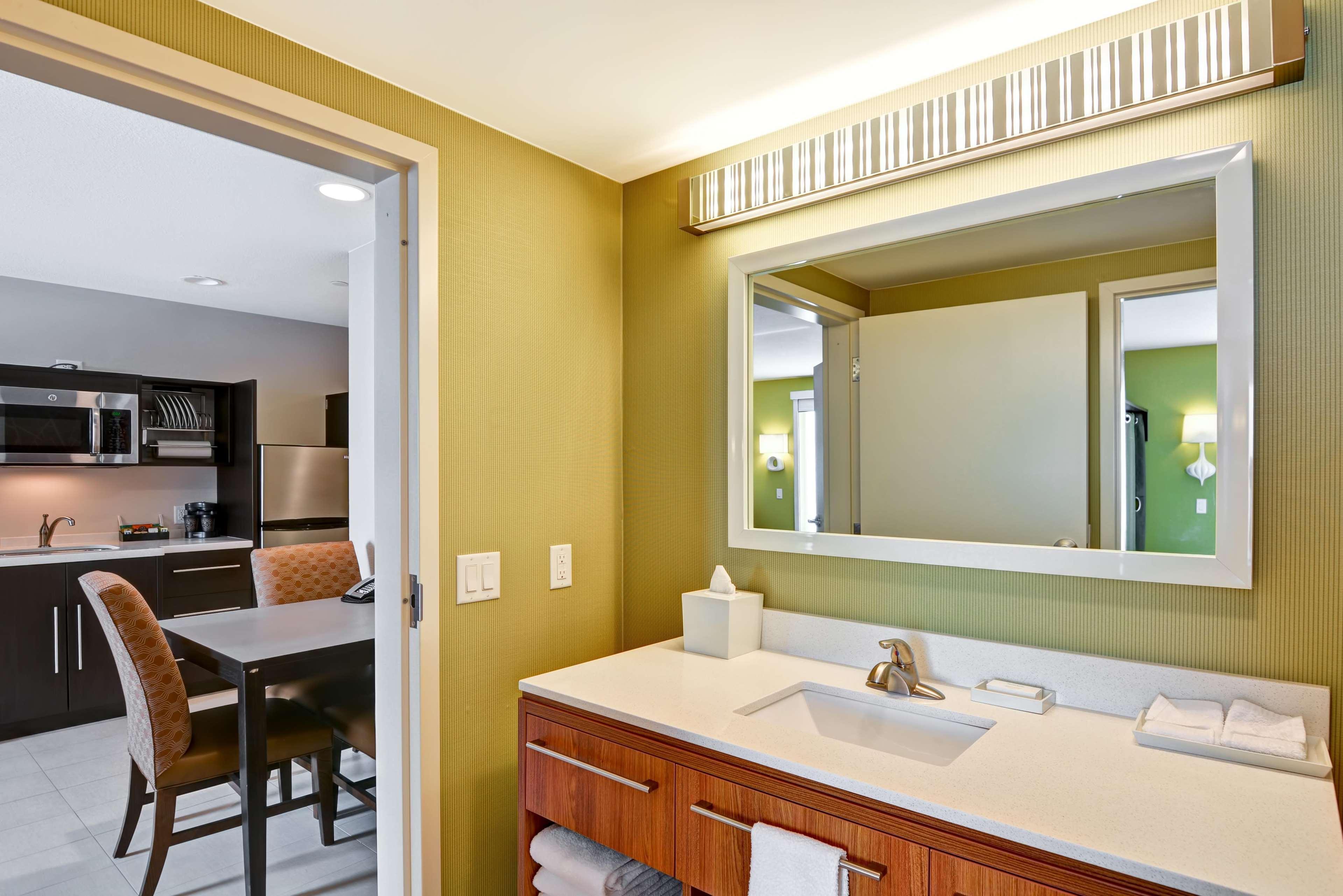 Home2 Suites By Hilton Green Bay Bagian luar foto
