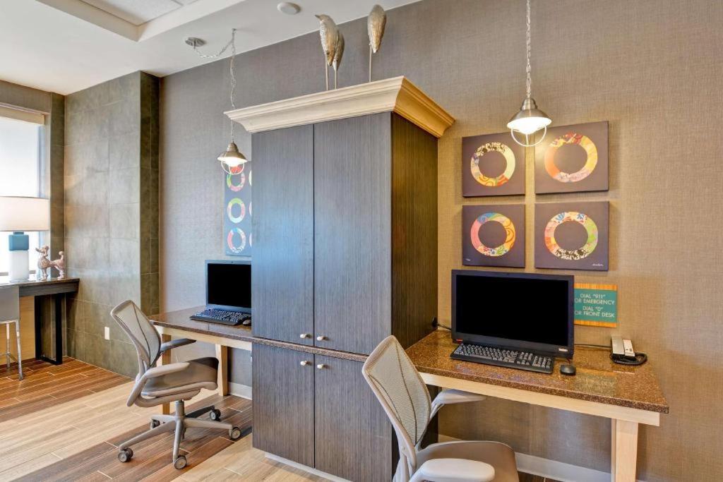 Home2 Suites By Hilton Green Bay Bagian luar foto