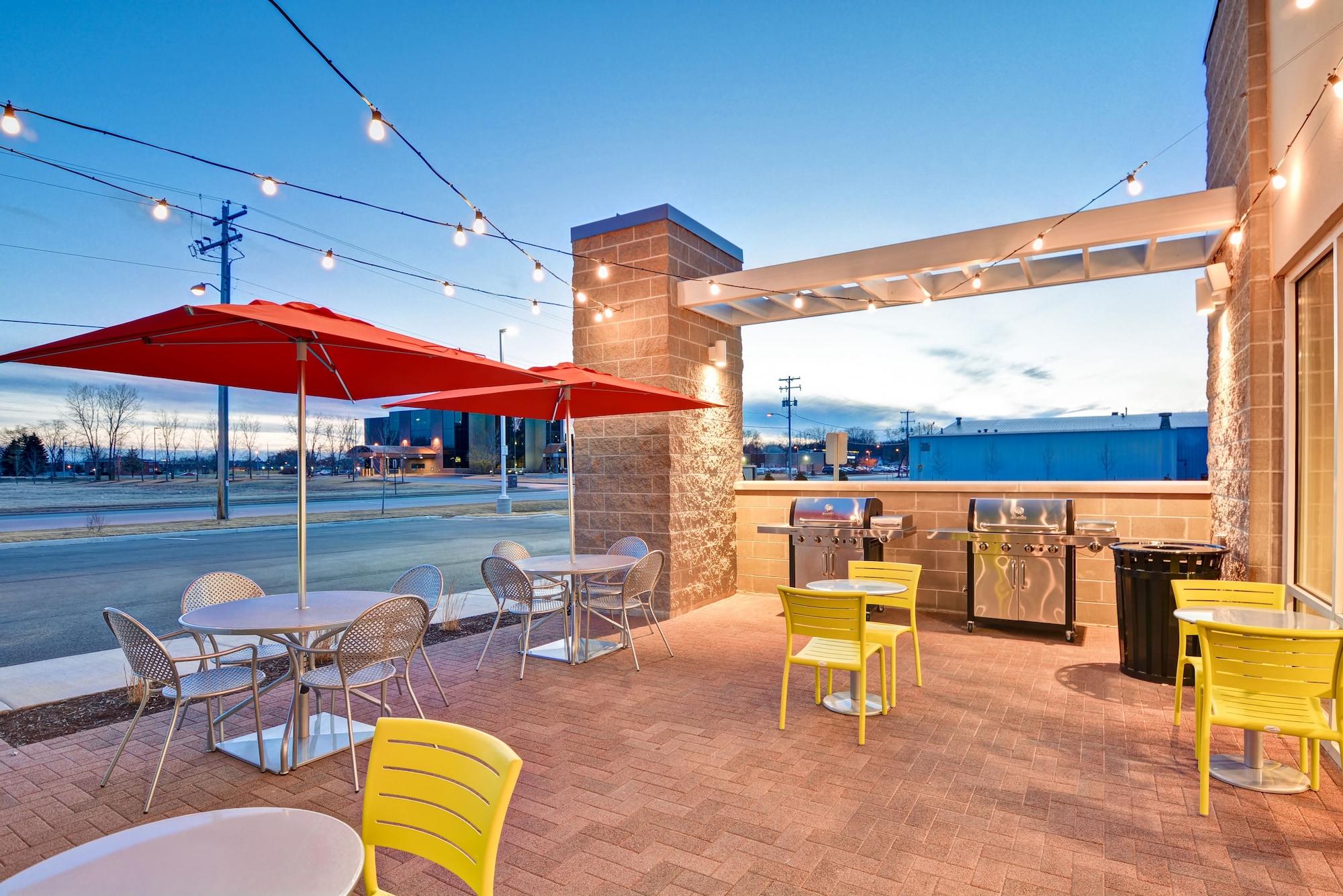 Home2 Suites By Hilton Green Bay Bagian luar foto